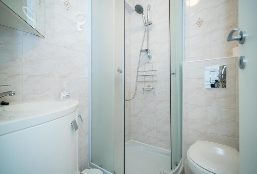 Apartments Natasa Supetar Zewnętrze zdjęcie