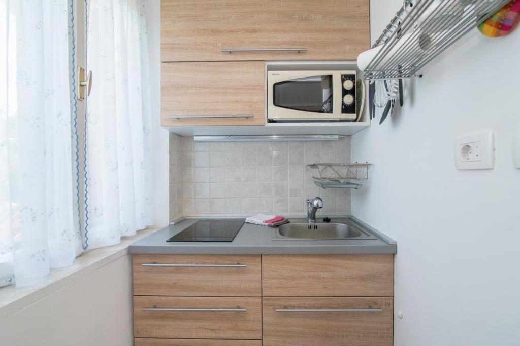 Apartments Natasa Supetar Zewnętrze zdjęcie
