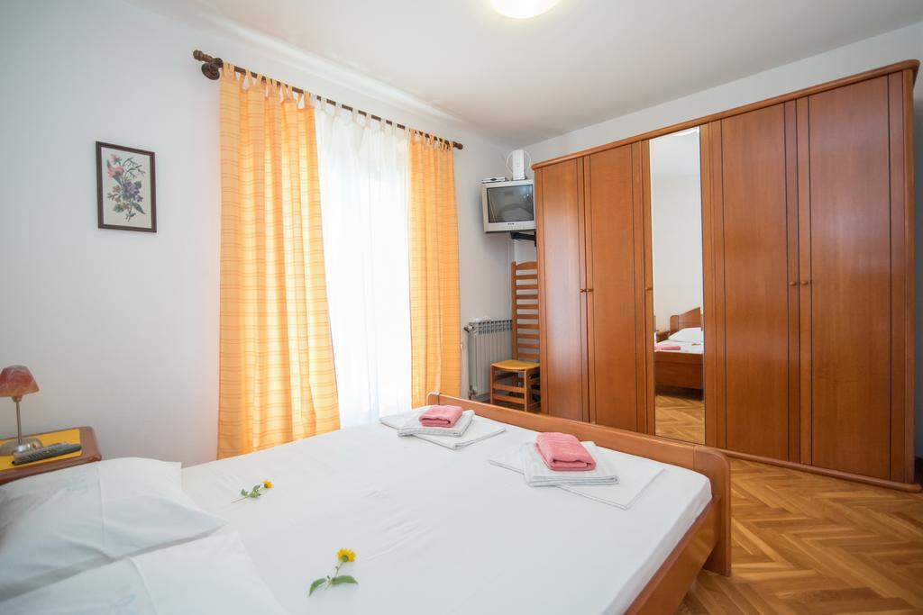 Apartments Natasa Supetar Zewnętrze zdjęcie